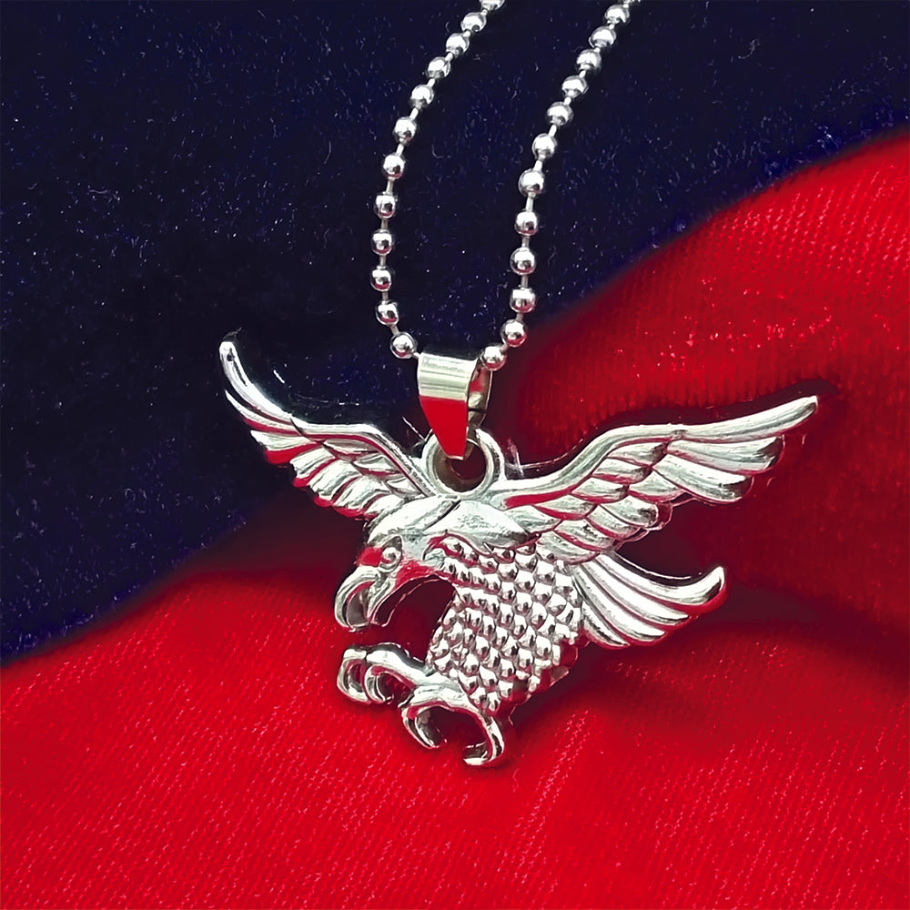 Jewelmaze Flying Eagle Silver Finish Pendant Chain for Men