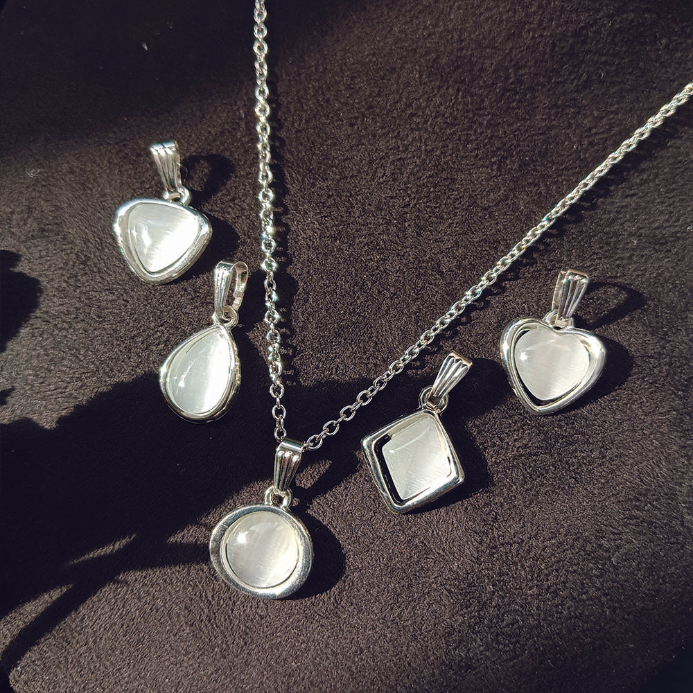 JewelMaze Set of 5 Cat Eye Pendant With Chain Combo