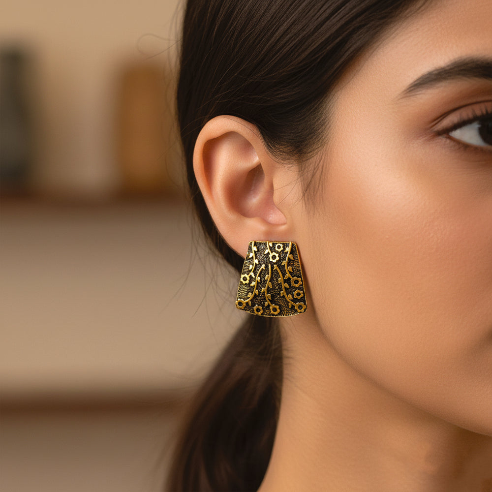 JewelMaze Set of 5 Antique Gold Plated Stud Earring Combo