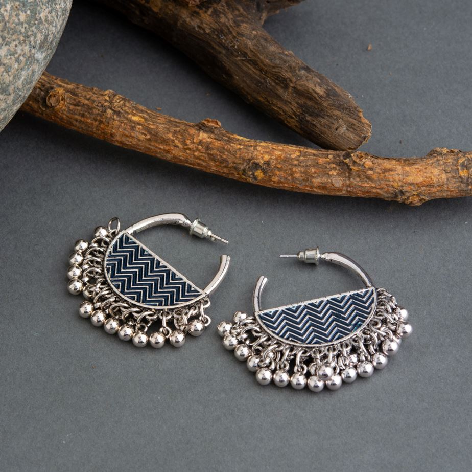 JewelMaze Silver Plated Semi Circle Shaped Enamel Artwork Design With Beads Fashion Antique Earring