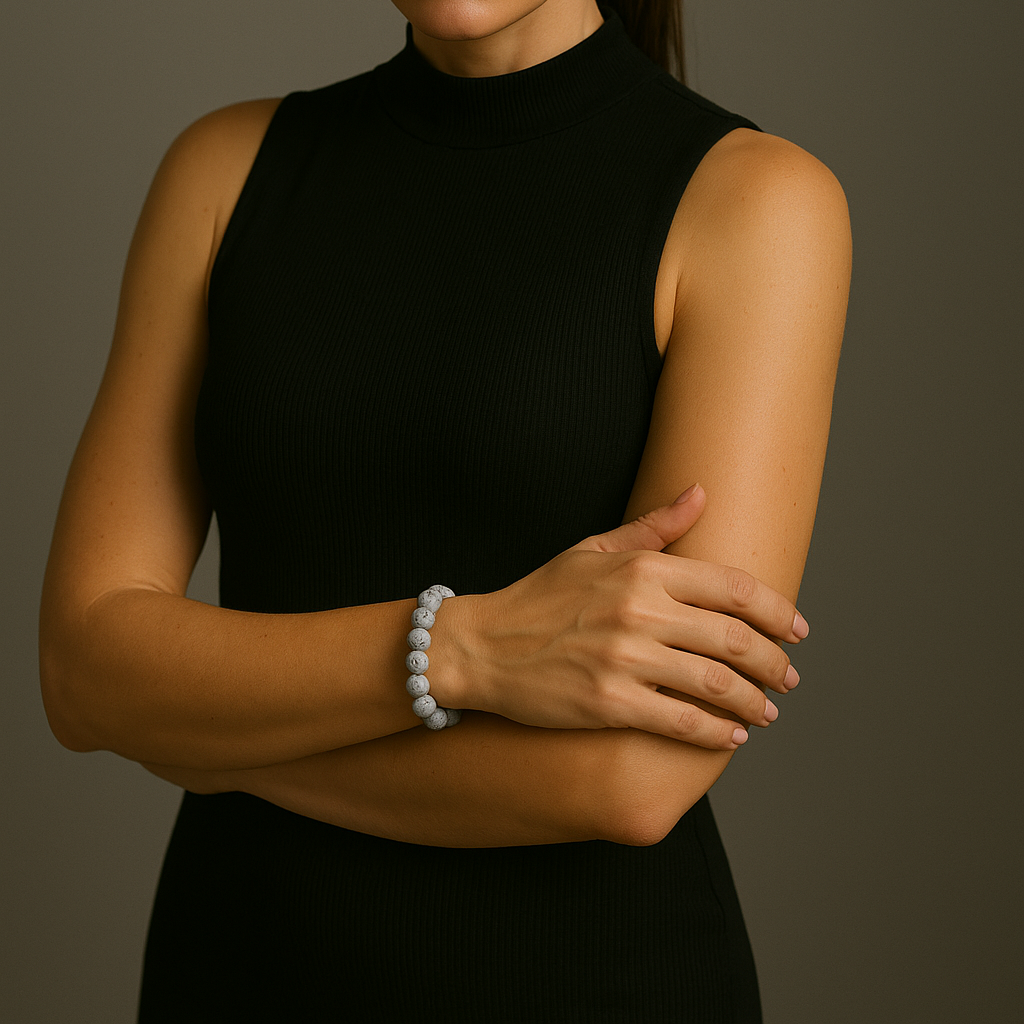 JewelMaze Grey Glass Beads Bracelet - 1405110