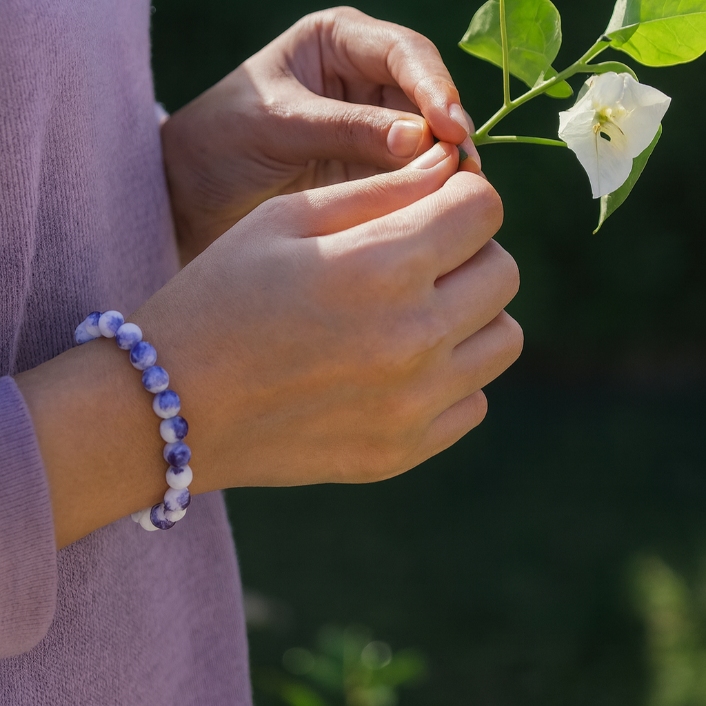JewelMaze Navy Blue Glass Beads Bracelet - 1405120