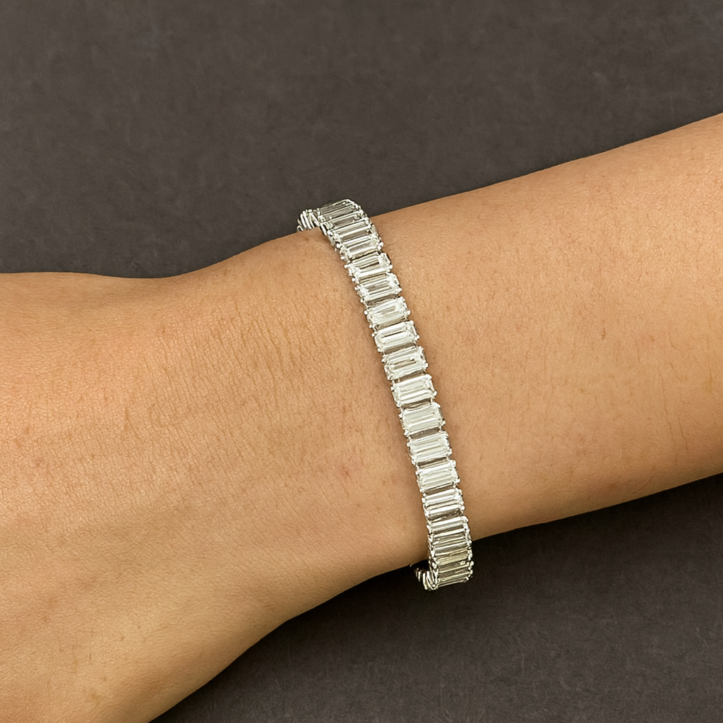 JewelMaze Silver Plated Crystal Stone Bracelet - 1404922SL