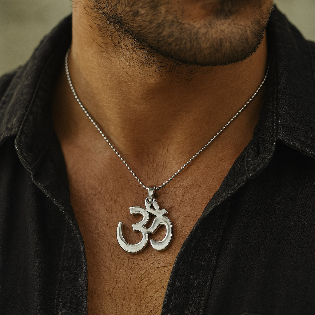 JewelMaze Om Unisex Spiritual Religious chain Pendant