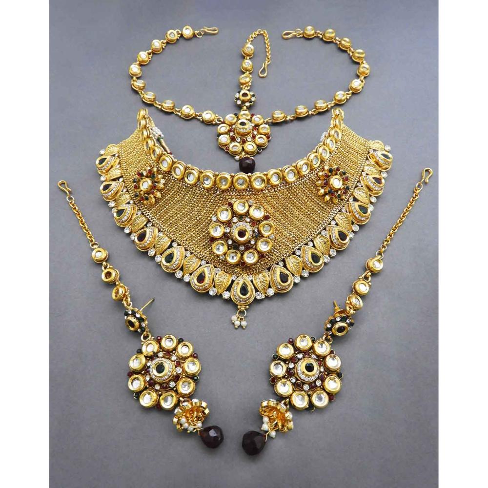 JewelMaze Kundan Copper Necklace Set With Maang Tikka