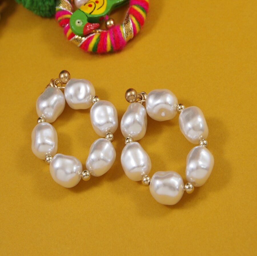 JewelMaze Pearl Drop Earring - PER 3809 Gold