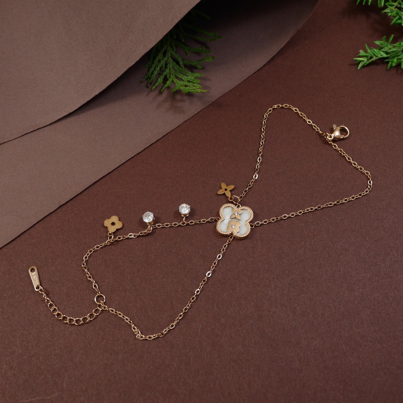 JewelMaze Stainless Steel Bracelet