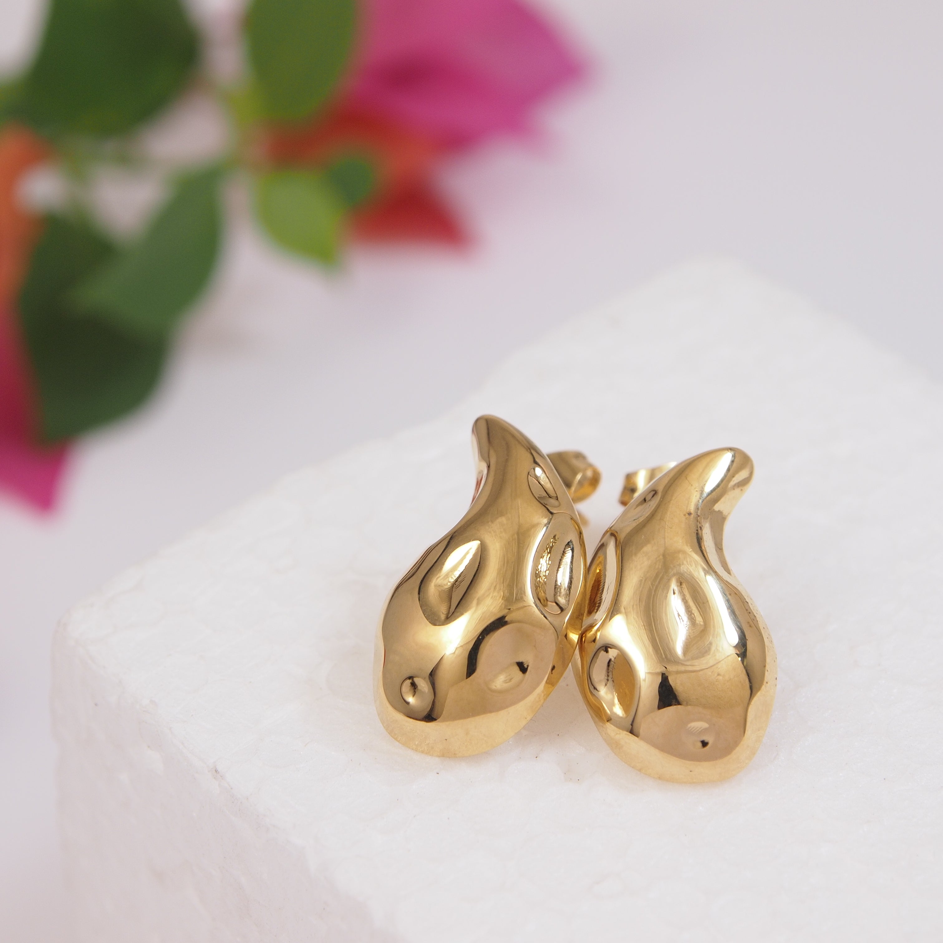 JewelMaze Stainless Steel Tear Drop Earring - STNER 5621 Gold