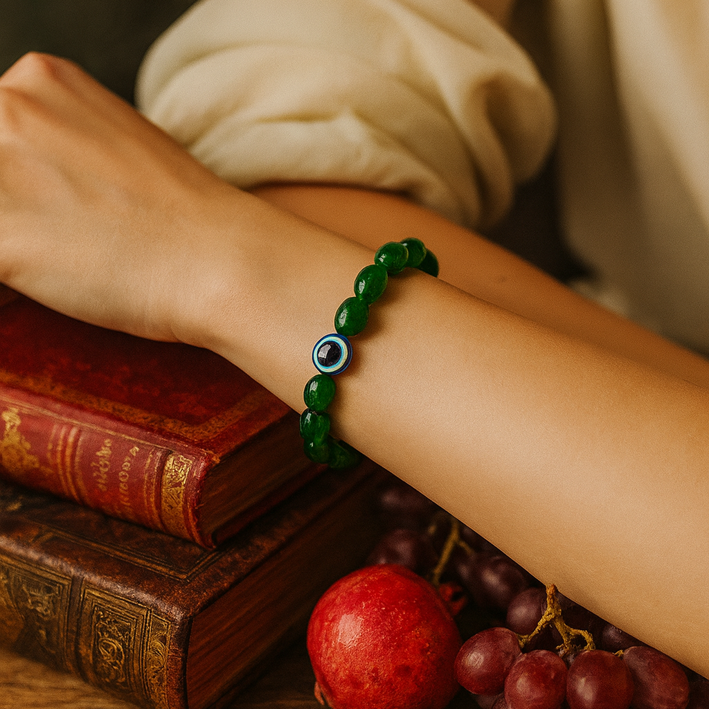 JewelMaze Green Glass Evil Eye Beads Bracelet