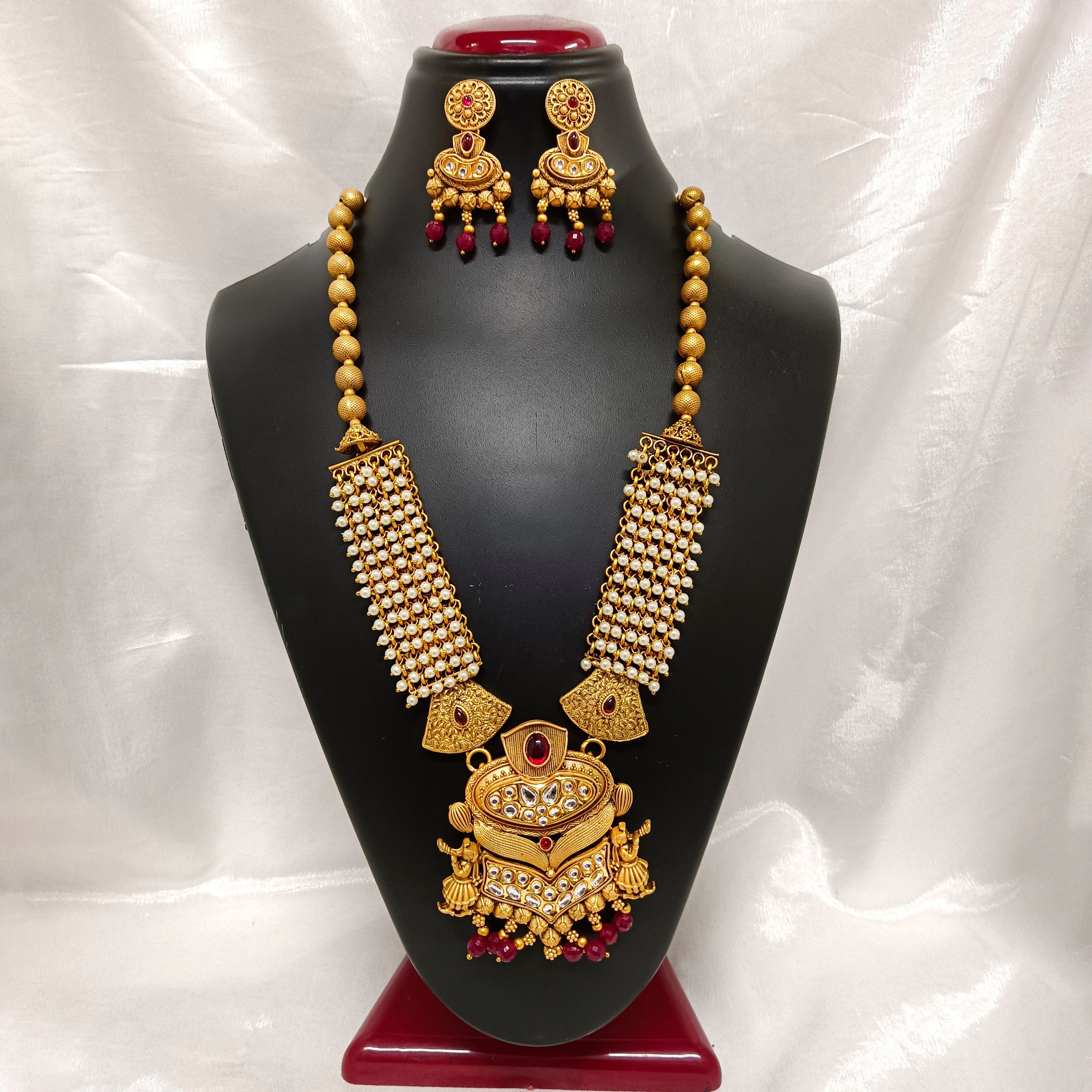 Bhavi Jewels Kundan Stone Gold Plated Necklace Set