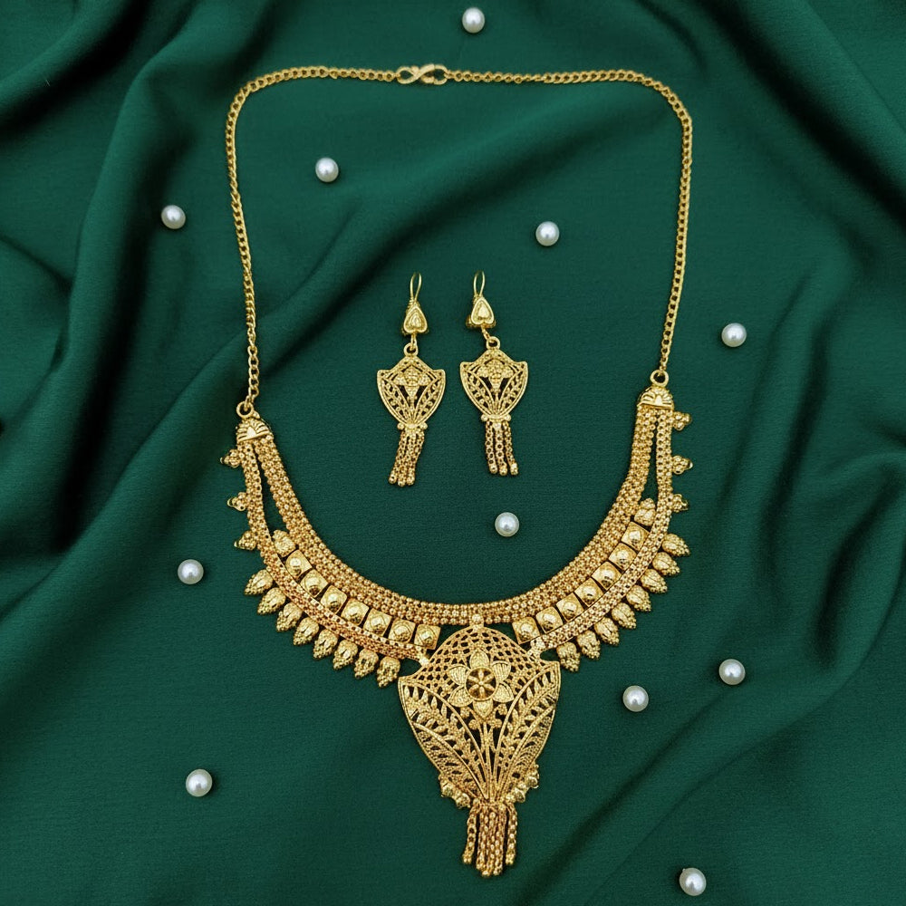 Jewelmaze Elegant Forming Look Necklace Set Traditional Jewelry for Women