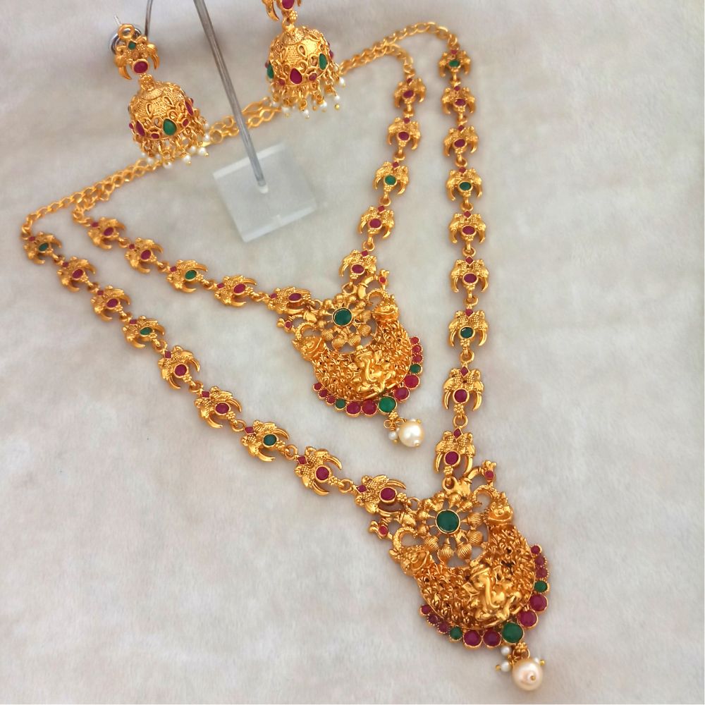 JewelMaze Gold Plated Pota Stone And Pearl Temple Necklace Set