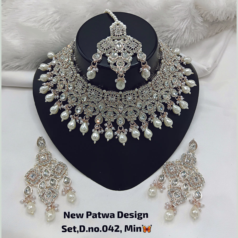 JewelMaze Austrian Stone Choker Necklace Set With Maang Tikka  - 11374795