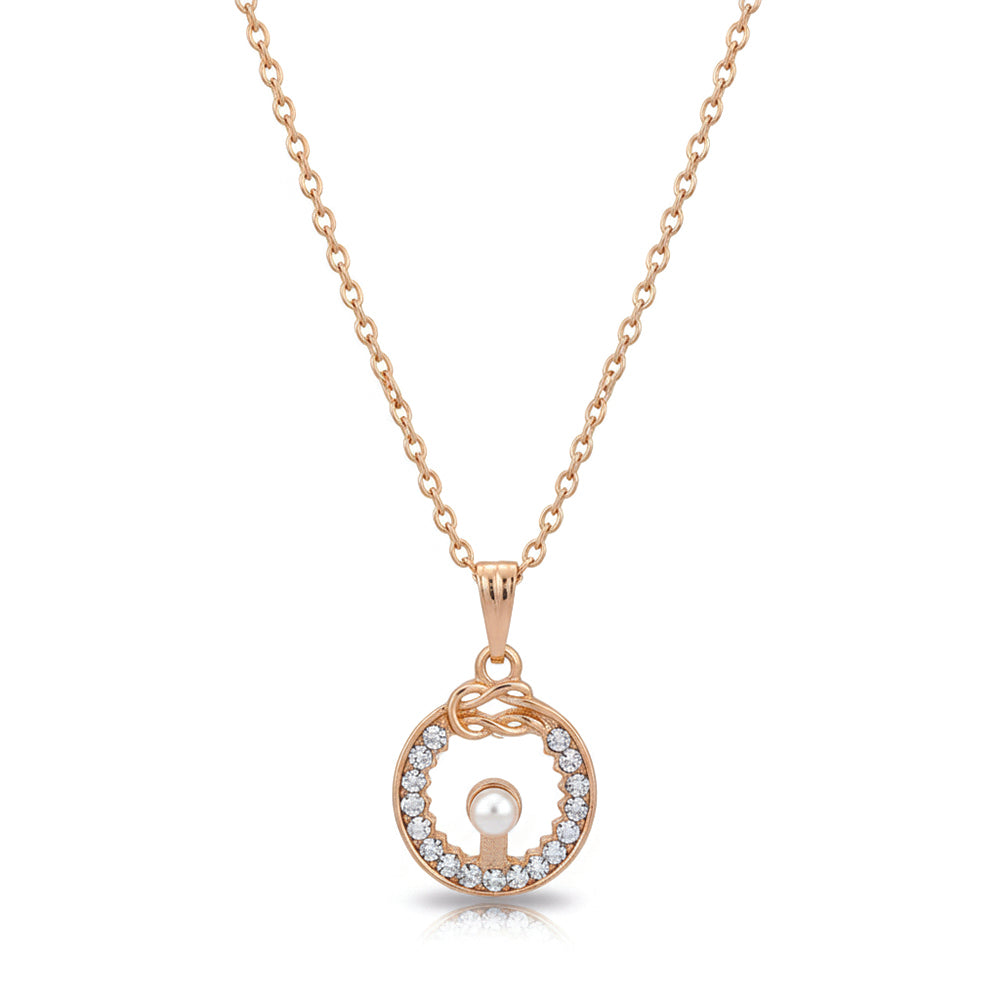 JewelMaze  Graceful Unique Circle Chain Pendent for casual wear