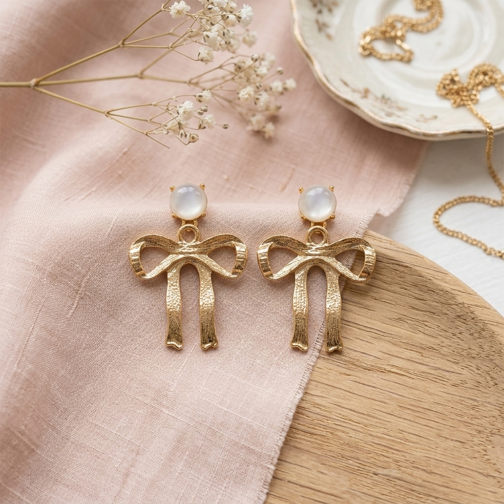 JewelMaze Chic Bow Anti Tarnish Lightweight Trendy Fashion Jewellery