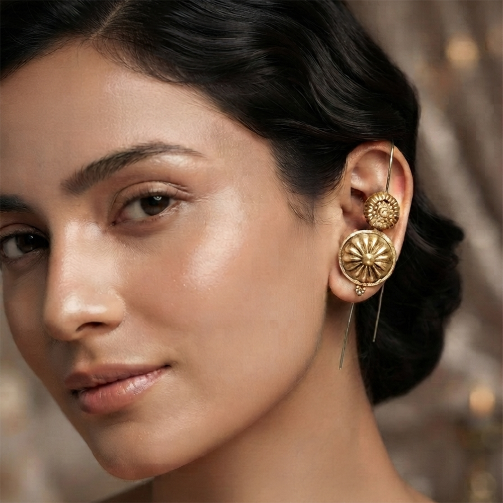 JewelMaze Gold Plated Round Ear cuff
