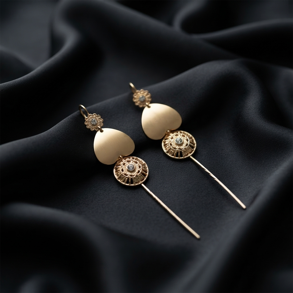 JewelMaze Gold Plated Heart Shape Ear cuff