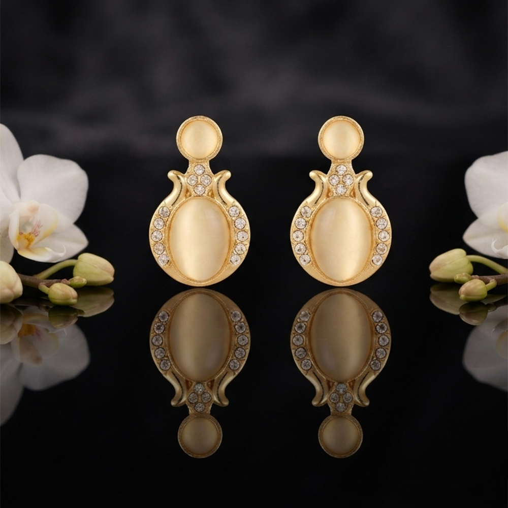 JewelMaze Exclusive Gold Plated Crystal Stone Elegant Earrings 