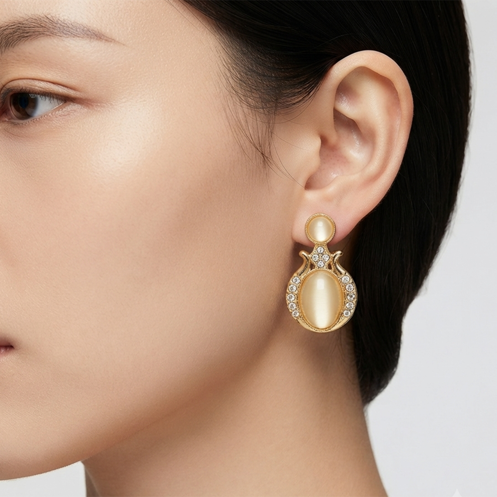 JewelMaze Exclusive Gold Plated Crystal Stone Elegant Earrings
