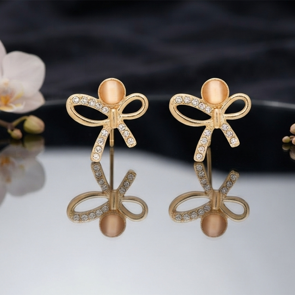 JewelMaze Exclusive Gold Plated Crystal Stone Elegant Earrings