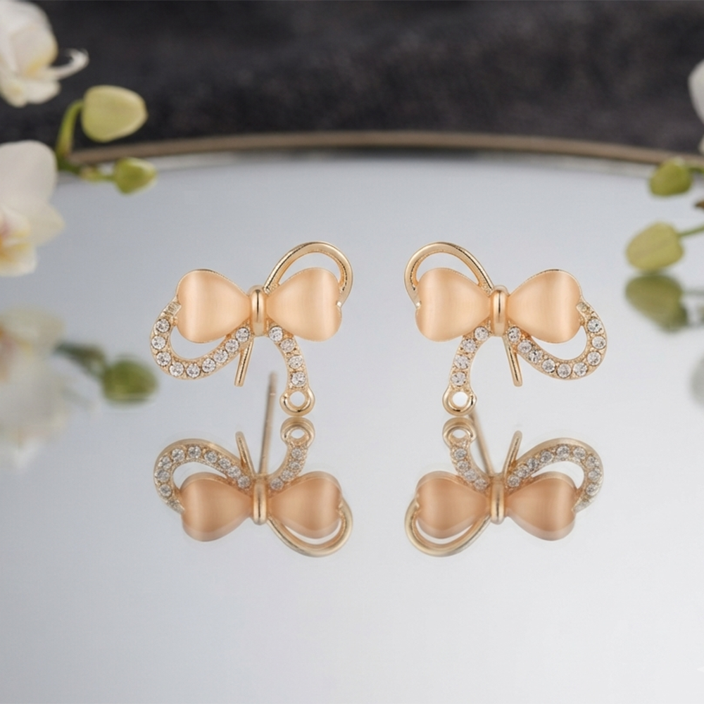 JewelMaze Exclusive Gold Plated Crystal Stone Elegant Earrings 