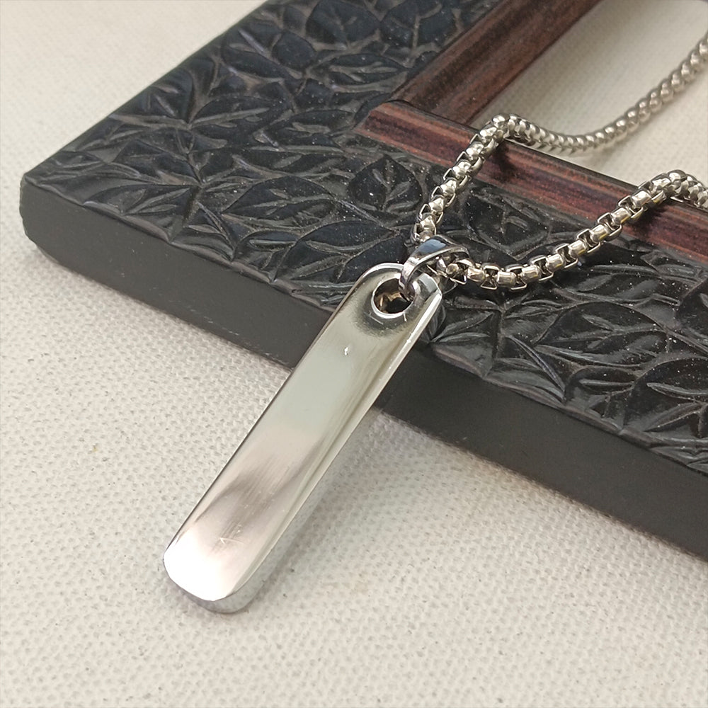 JewelMaze Silver Plated Chain Pendant