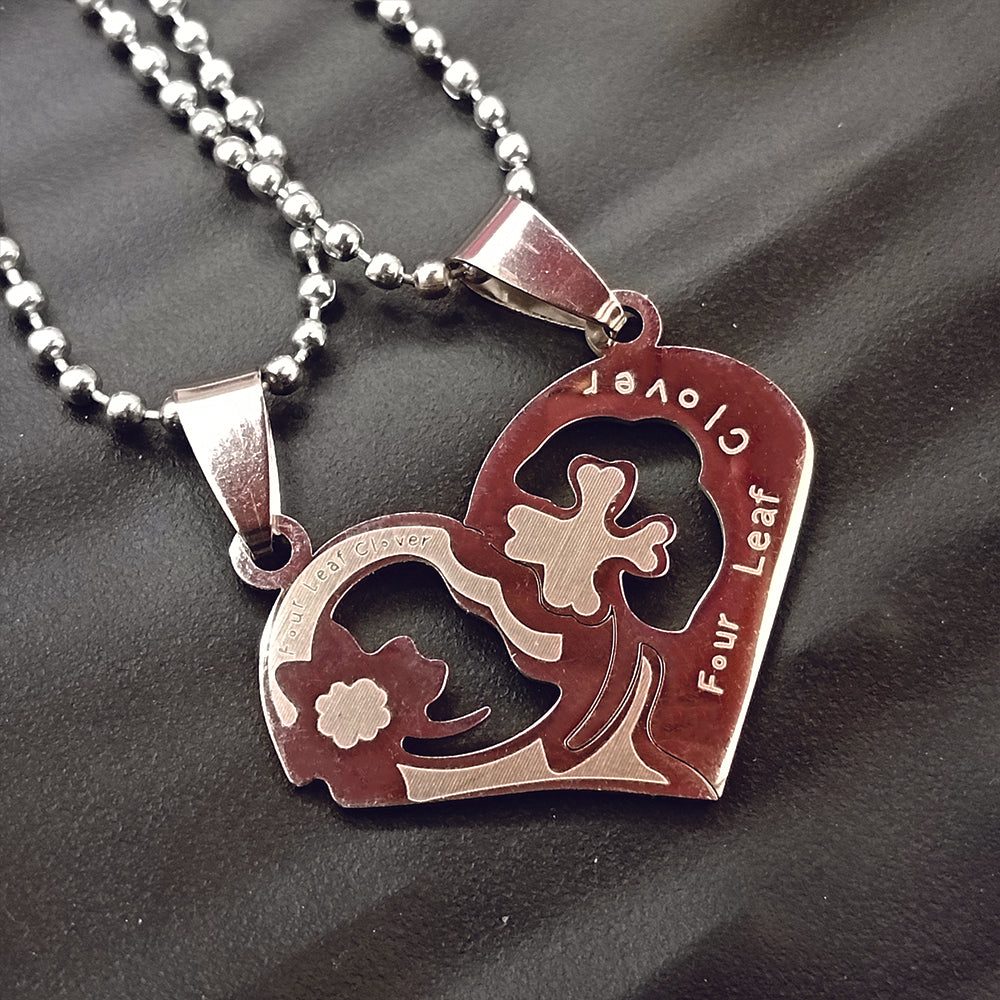 JewelMaze Heart Four Leaf Love Chain Pendant- 1404886
