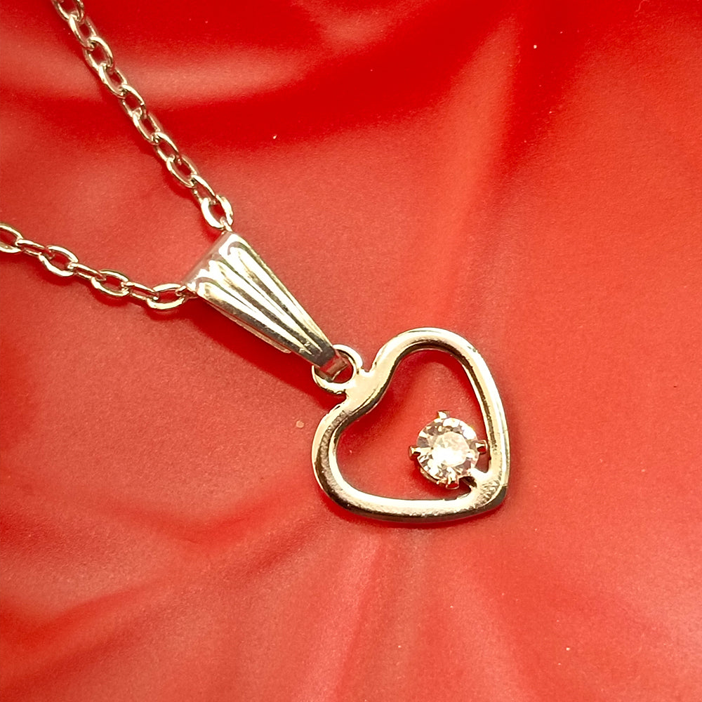 JewelMaze Heart Shaped  Chain Pendant