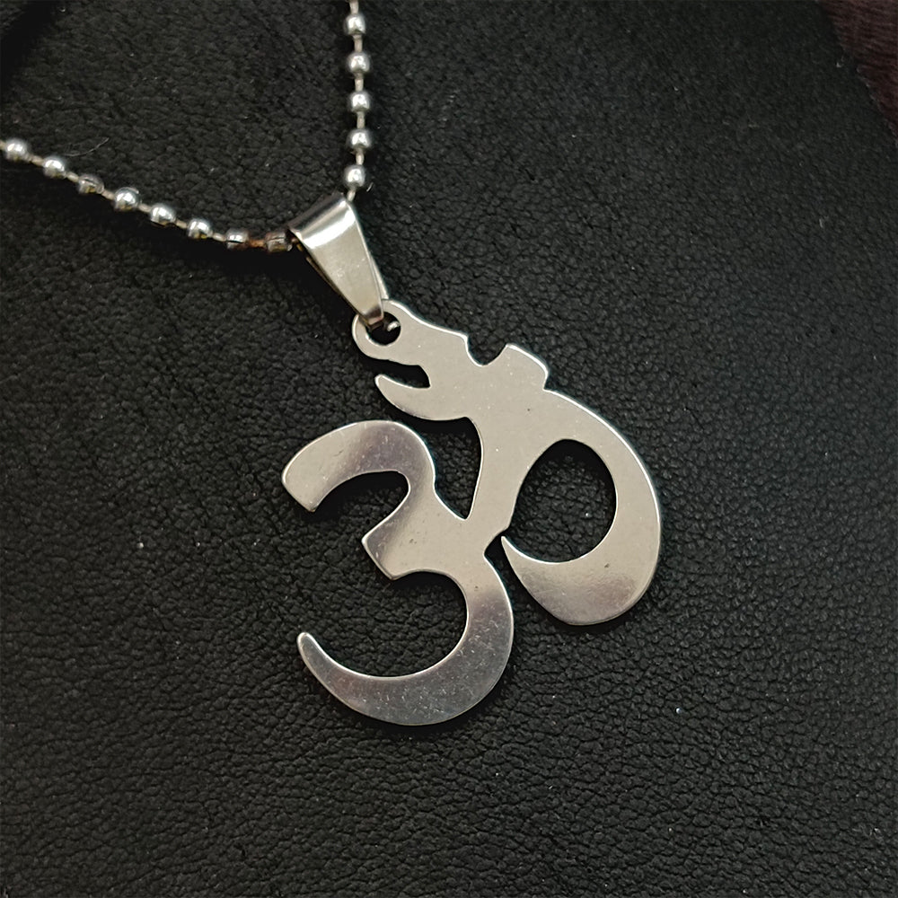 JewelMaze OM Chain Pendant For Men