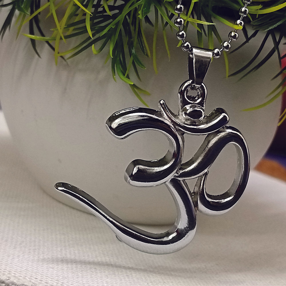 Jewelmaze Spiritual Om Symbol Pendant Chain for Men