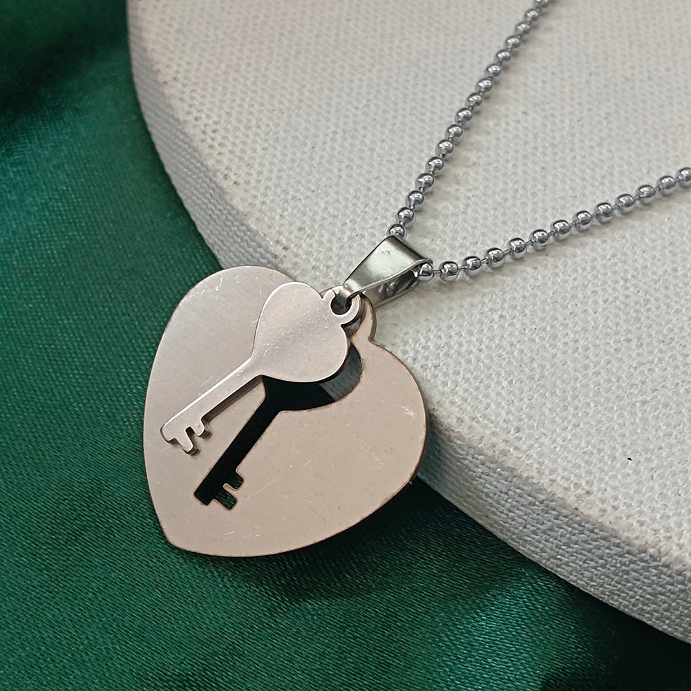 JewelMaze Silver Plated Heart And Key Necklace For Men