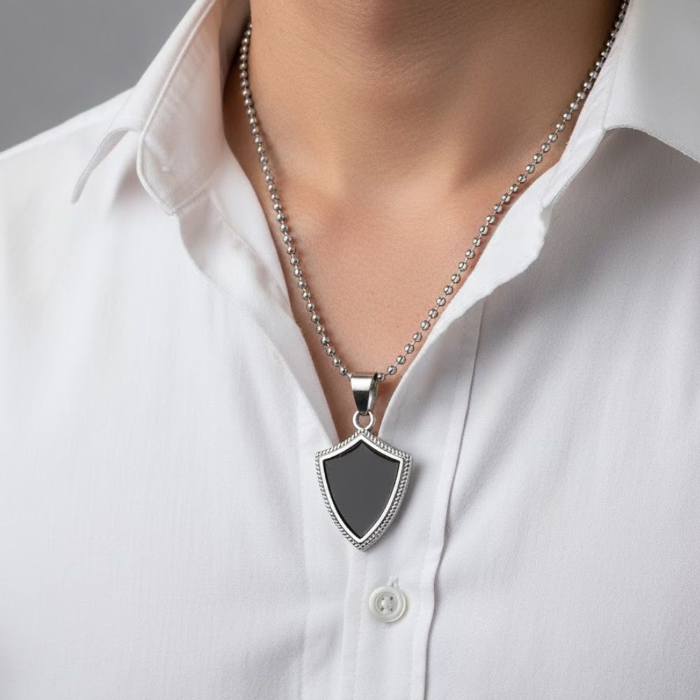 JewelMaze Black Enamel Chain Pendant For Men