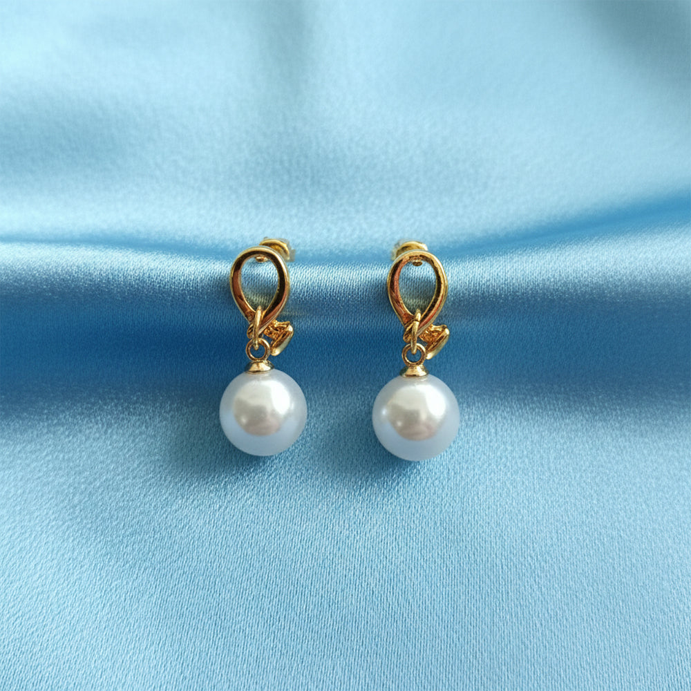 JewelMaze Set of 4 Gold And Silver Plated Pearl Drop Earrings Combo