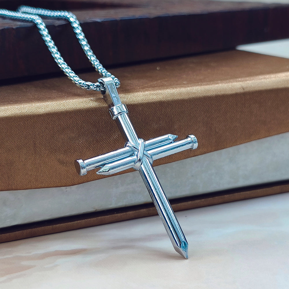 JewelMaze Cross Necklace for Men Women