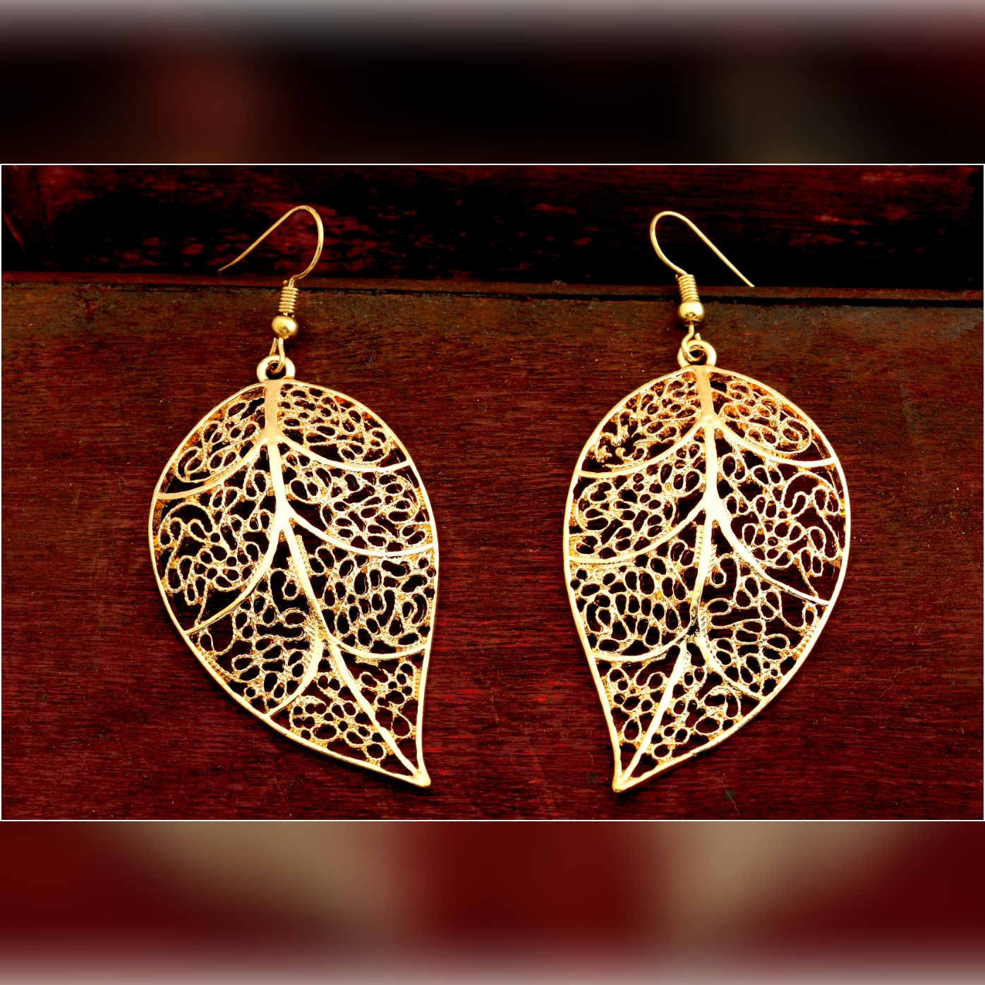 JewelMaze Gold Plated Hand Crafted Leaf Shaped Drop Earring