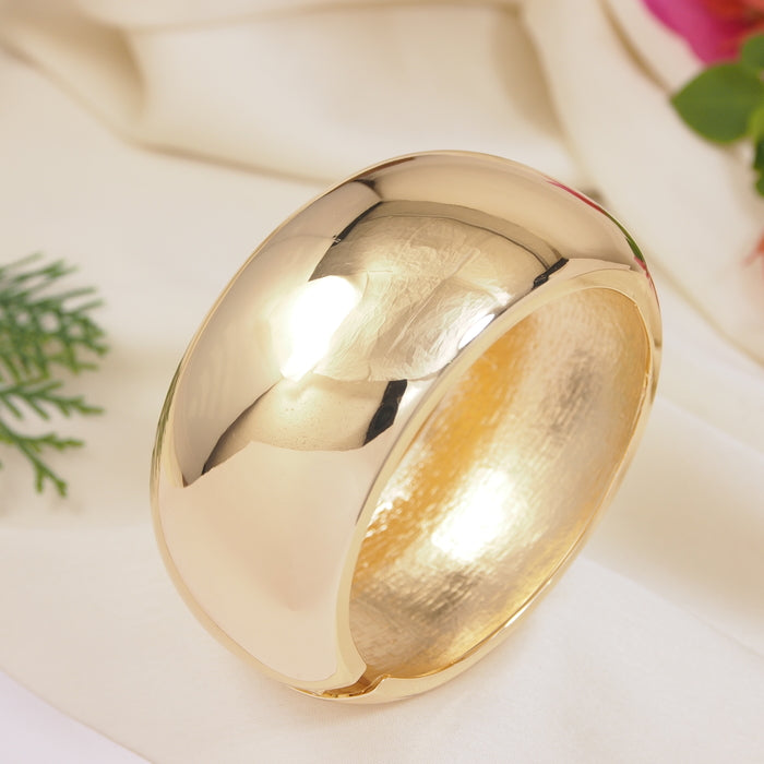 JewelMaze Round Plain Cuff Kada