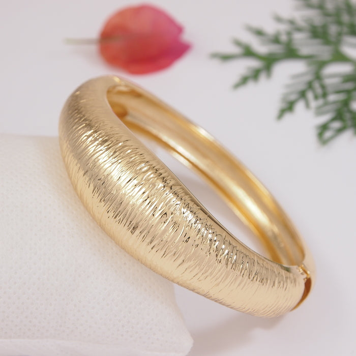 JewelMaze Rough Design Cuff Kada