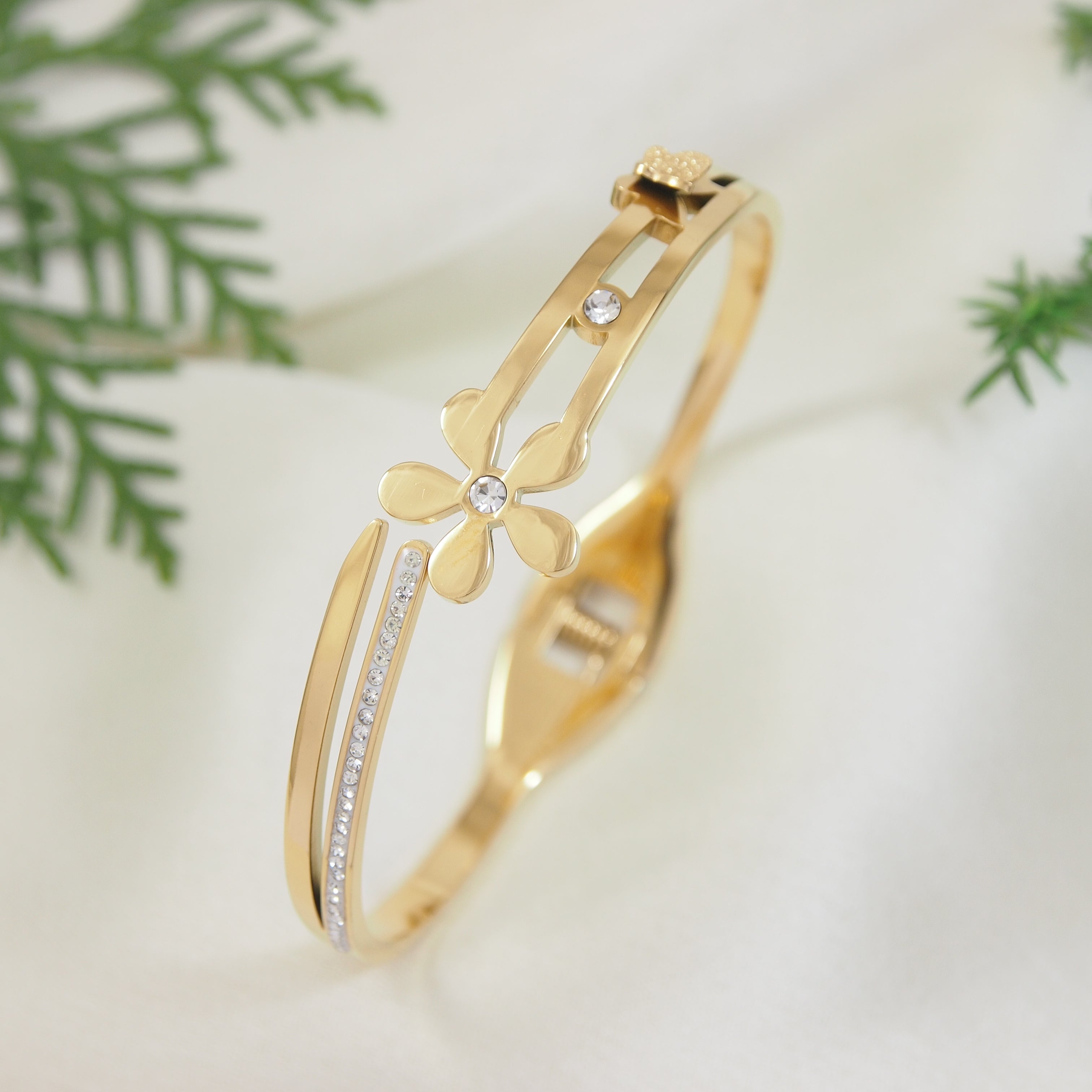 JewelMaze Stainless Steel Flower Kada
