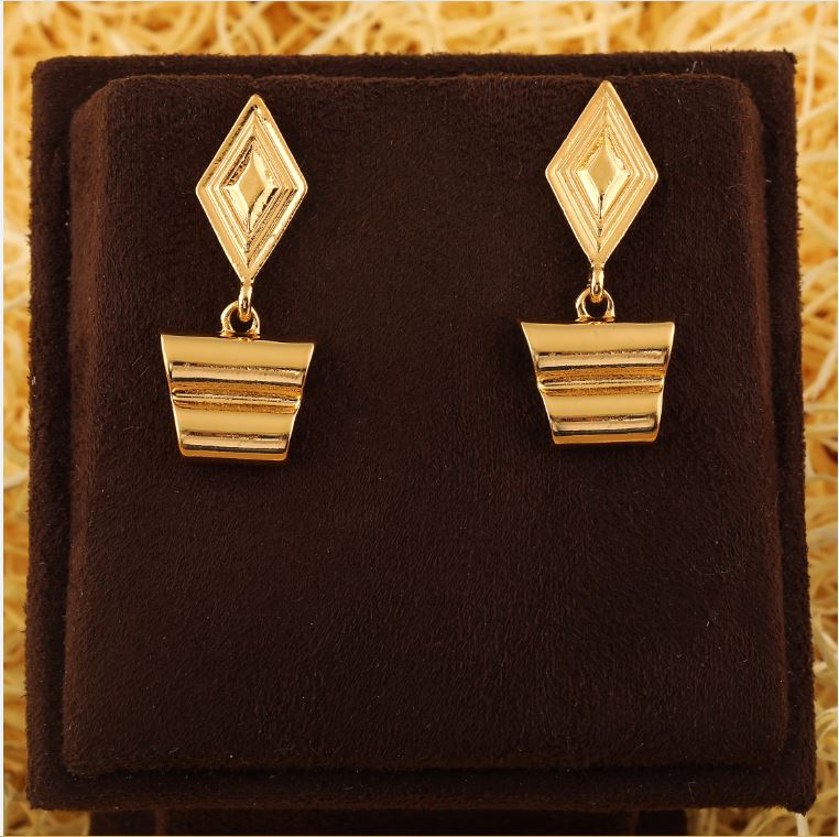 JewelMaze Gold Plated Hand Crafted Geometrical Shaped Drop Earring