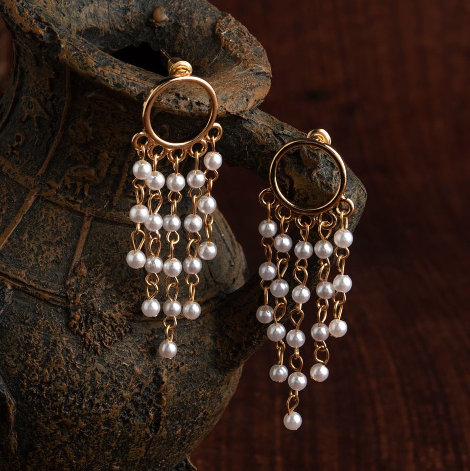 JewelMaze Circle Shaped Hanging Pearl Drop Earring