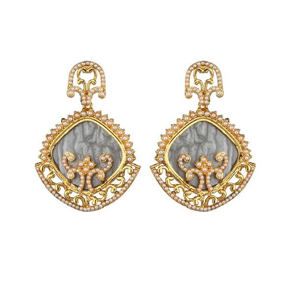 Kriaa Kundan Resin Gold Plated Dangler Earring