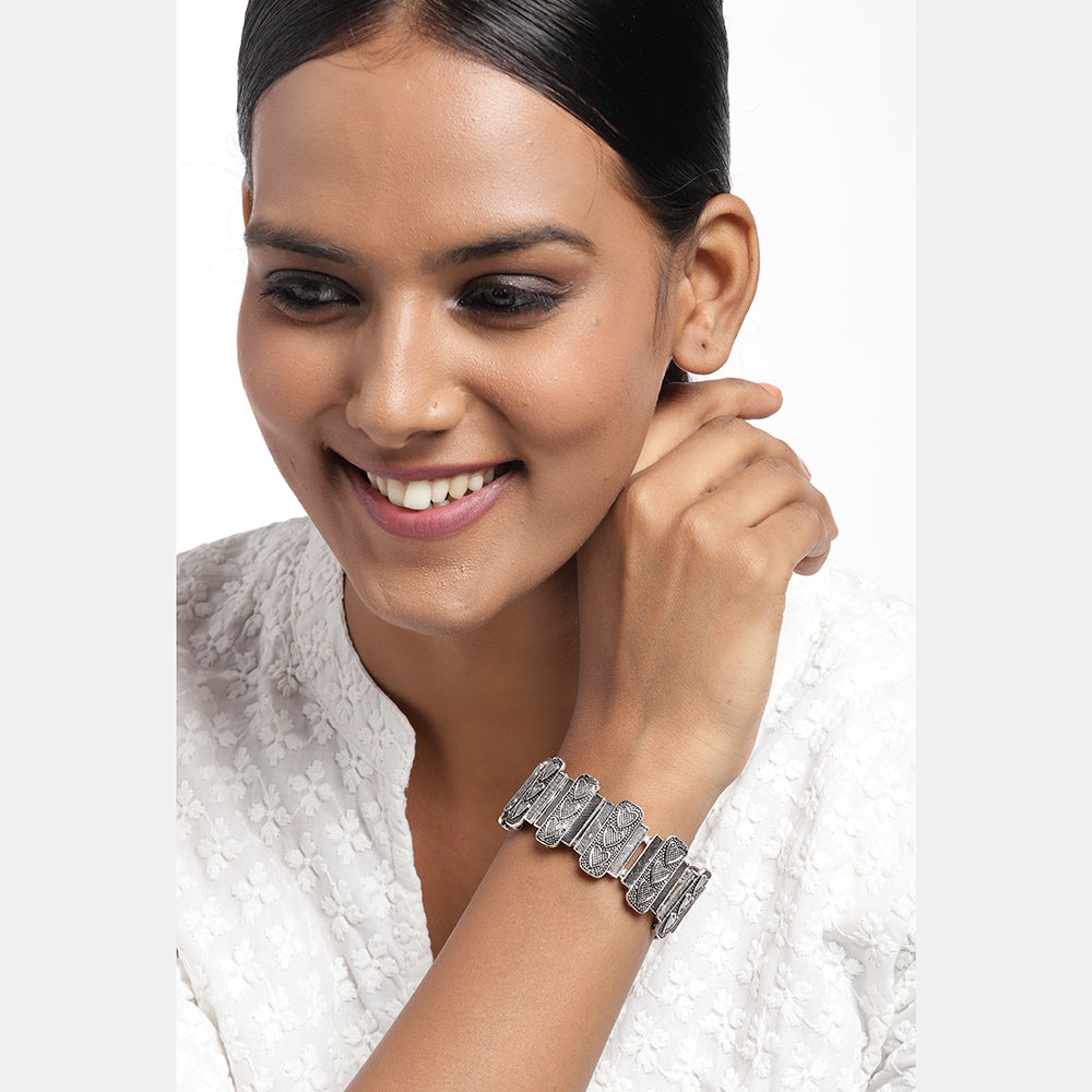 Kord Store Excellent Silver Oxidised Plated Heart ShapeFree Size  Bracelet For Girls and Women  - KSBRC40034