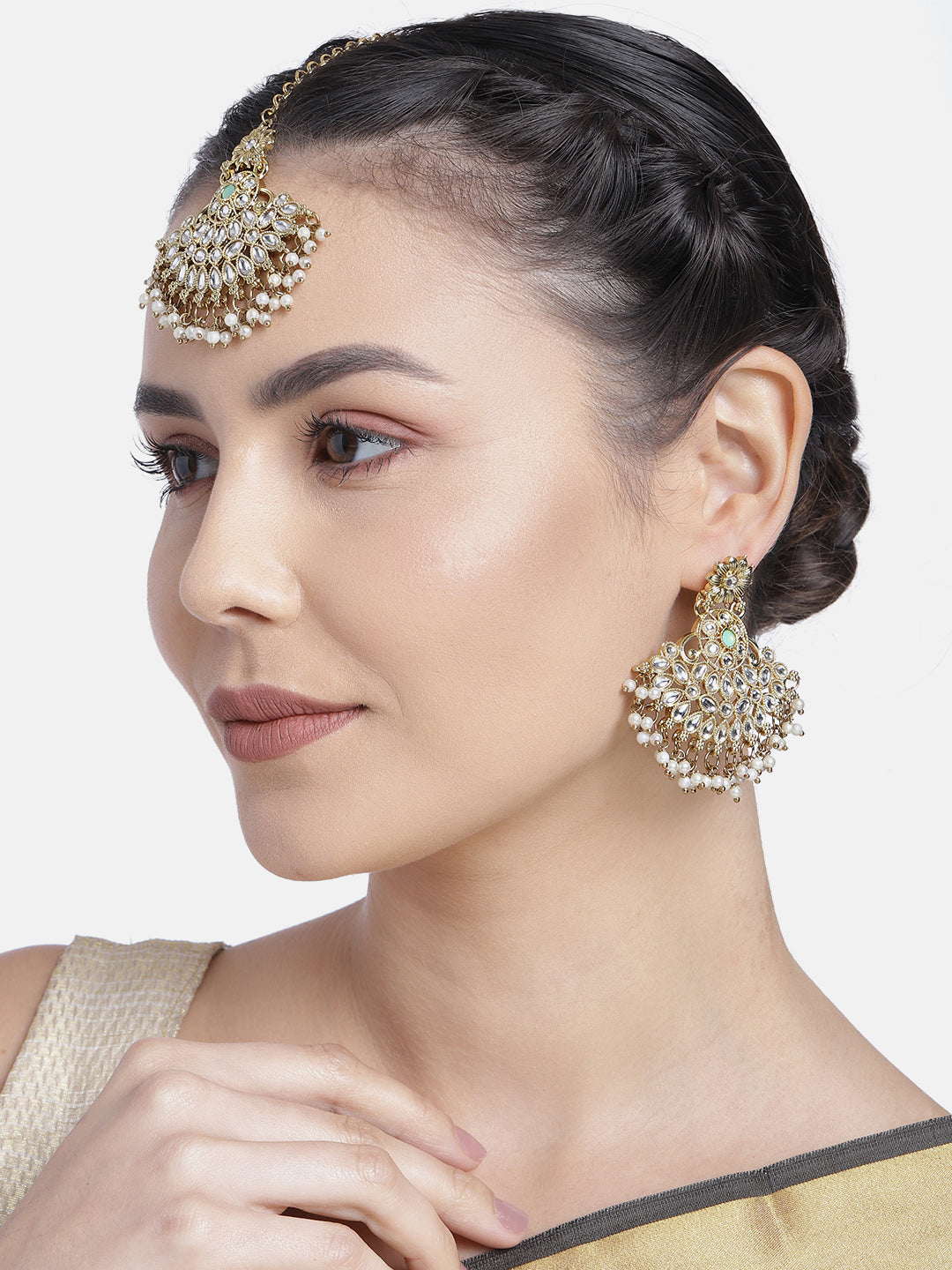Kord Store Gorgeous Gold plated Kundan Earrings With Maang tikka For Girls and Women